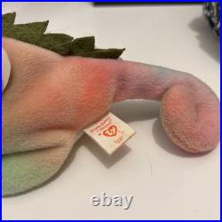 RARE Beanie Babies TY Iguana Iggy COLOR ERROR Rainbow Red Eyes PVC Pellets 1997