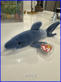 RARE Beanie Baby 1996 Crunch The Shark. Style 4130. P V C Pellets