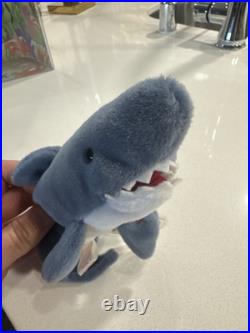 RARE Beanie Baby 1996 Crunch The Shark. Style 4130. P V C Pellets