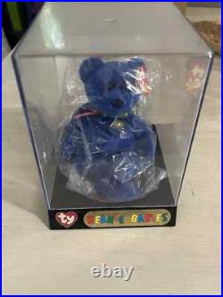 TY Beanie Baby CLUBBY RARE- STILL IN ORIGINAL PACKAGING! IN OFFICIAL CASE