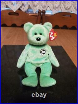 TY Beanie Baby KICKS 1999 the Soccer Bear with errors, RARE