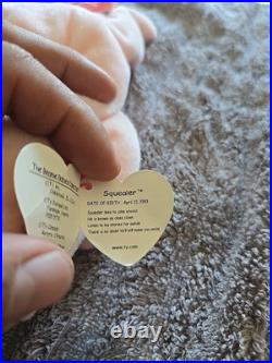Ty 4005 Beanie Babies Squealer The Pig With Tag Errors OBO Very Rare With Cover