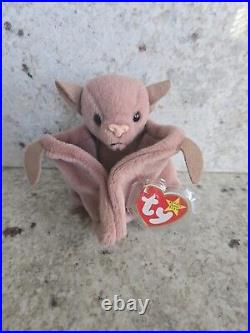 Ty Beanie Baby, BATTY the Bat, With (OLD STYLE TAGS WITH ERRORS) 1996 RARE