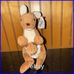Ty Beanie Baby Pouch the Kangaroo 1996 with Errors (Rare Collectable) Ty Beanie Baby Pouch the Kangaroo 1996 with Errors (Rare Collectable)