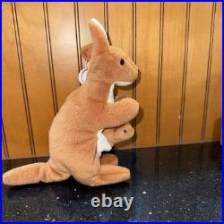 Ty Beanie Baby Pouch the Kangaroo 1996 with Errors (Rare Collectable) Ty Beanie Baby Pouch the Kangaroo 1996 with Errors (Rare Collectable)